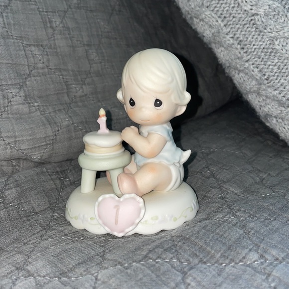 Precious Moments Growing in Grace Ages 1-8 & 10 - Picture 2 of 2